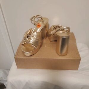 Vince Camuto Gold Platform Knotted Sandals with Ankle Strap